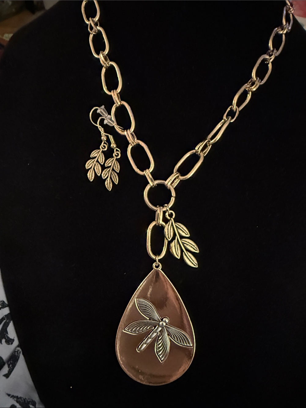 New 15” Dragonfly Necklace gold & silver Dragonfly matching earrings